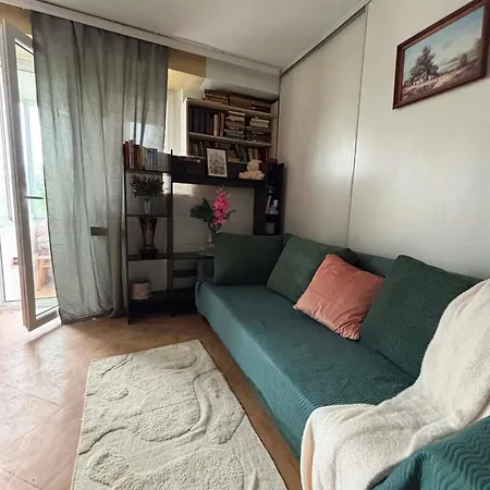 Apartamento Accessible Vintage With A Loggia Near The Metro Varsóvia